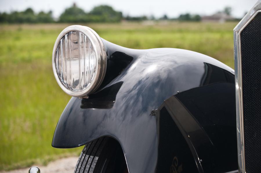  Pierce-Arrow 7-Passenger Sedan 1920 года  (фото 13 из 19)
